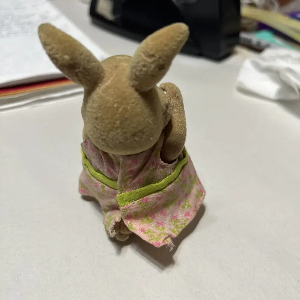 Lil Woodzeez Tree House & Rabbit Mother In Pink Dress Mom Flocked